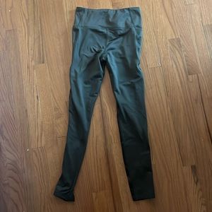army green under armor leggings